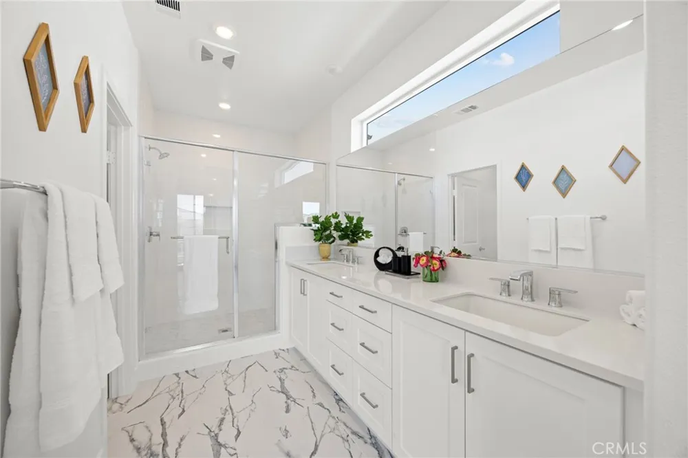 201 Longspur Irvine, CA 92618
