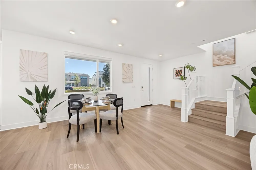 201 Longspur Irvine, CA 92618