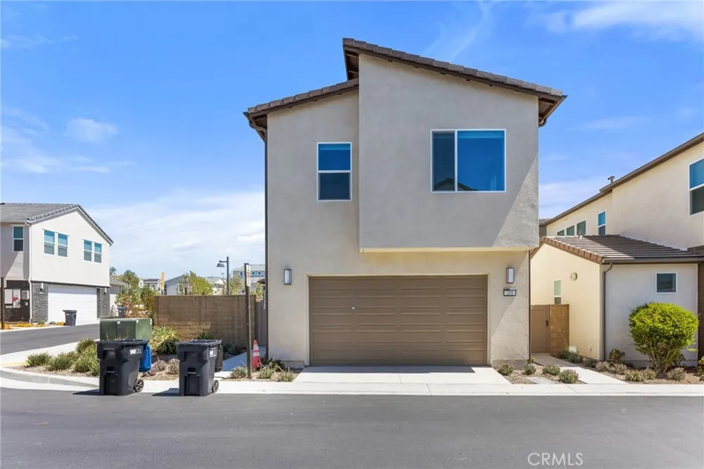 201 Longspur Irvine, CA 92618
