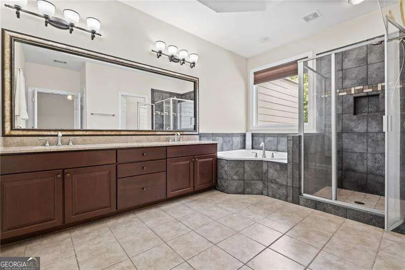 2951 Rivergreen LN SE Atlanta, GA 30339