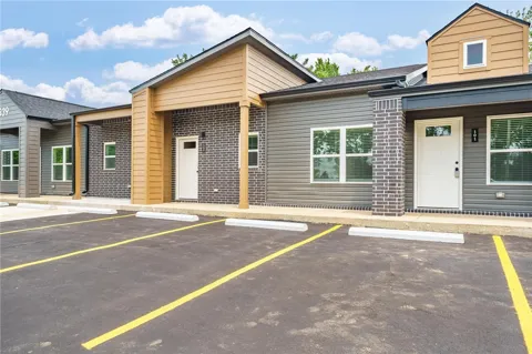 1639 Arkansas Street #105
