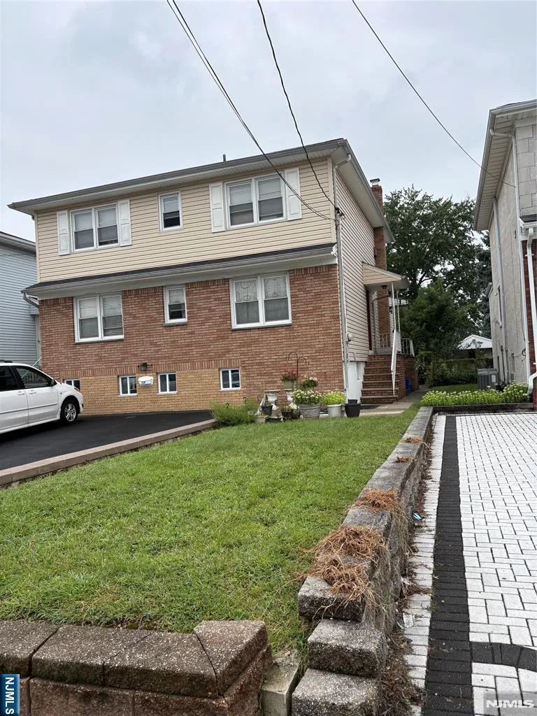 839 Riverside Avenue 2 Lyndhurst, NJ 07071