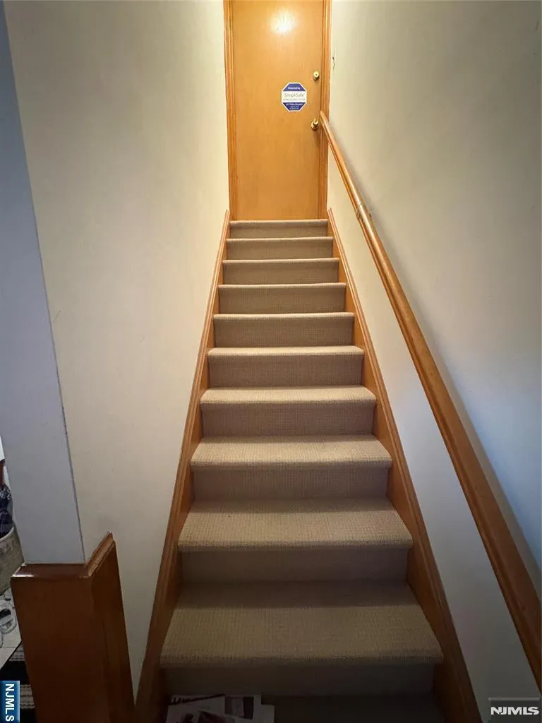 839 Riverside Avenue 2 Lyndhurst, NJ 07071