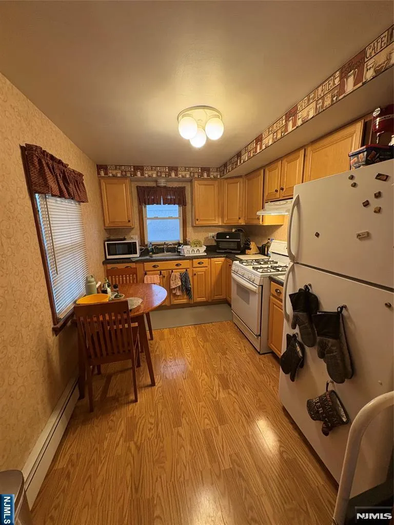 839 Riverside Avenue 2 Lyndhurst, NJ 07071