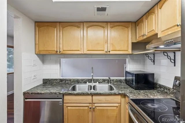 1250 S Monaco Street Parkway #111 Denver, CO 80224
