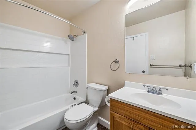 1250 S Monaco Street Parkway #111 Denver, CO 80224
