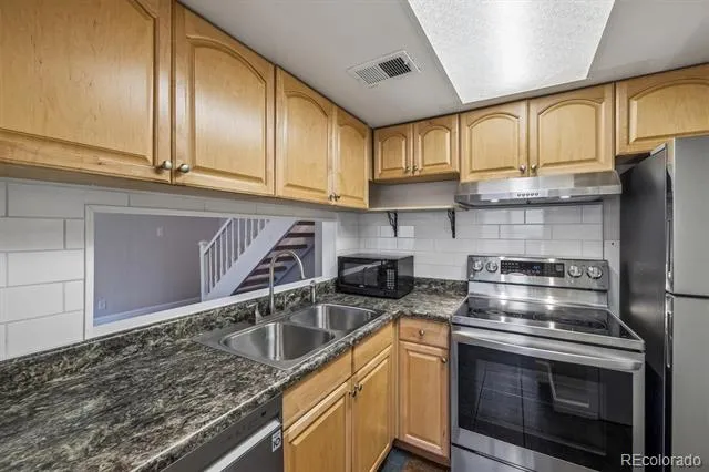 1250 S Monaco Street Parkway #111 Denver, CO 80224