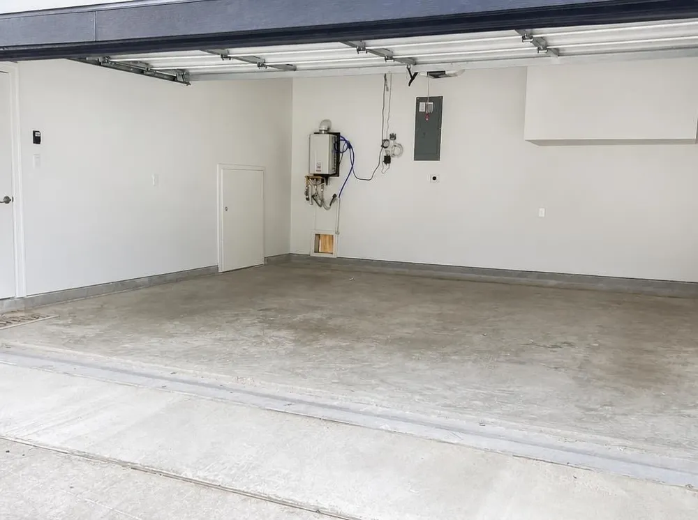 1221 W 16th Street #F Houston, TX 77008