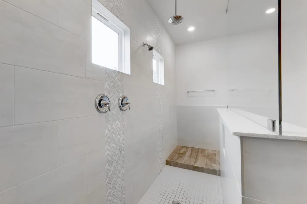 4905 Thunderbird Street Lago Vista, TX 78645