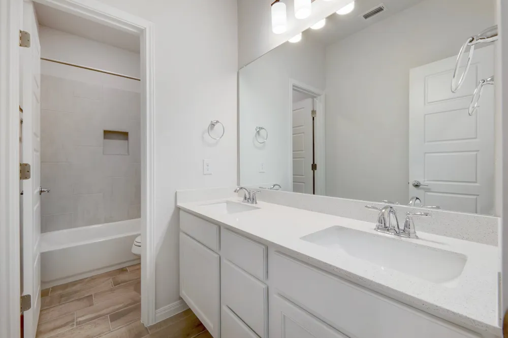 4905 Thunderbird Street Lago Vista, TX 78645