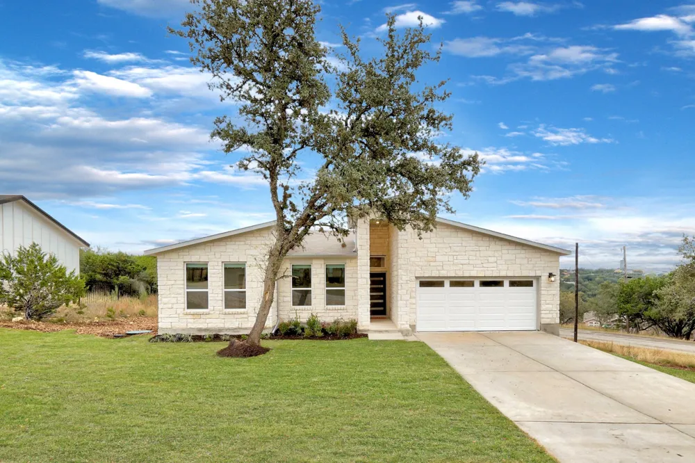 4905 Thunderbird Street Lago Vista, TX 78645