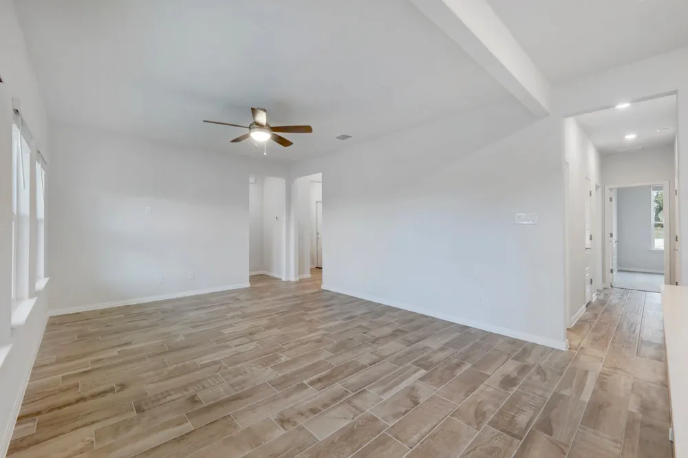 4905 Thunderbird Street Lago Vista, TX 78645