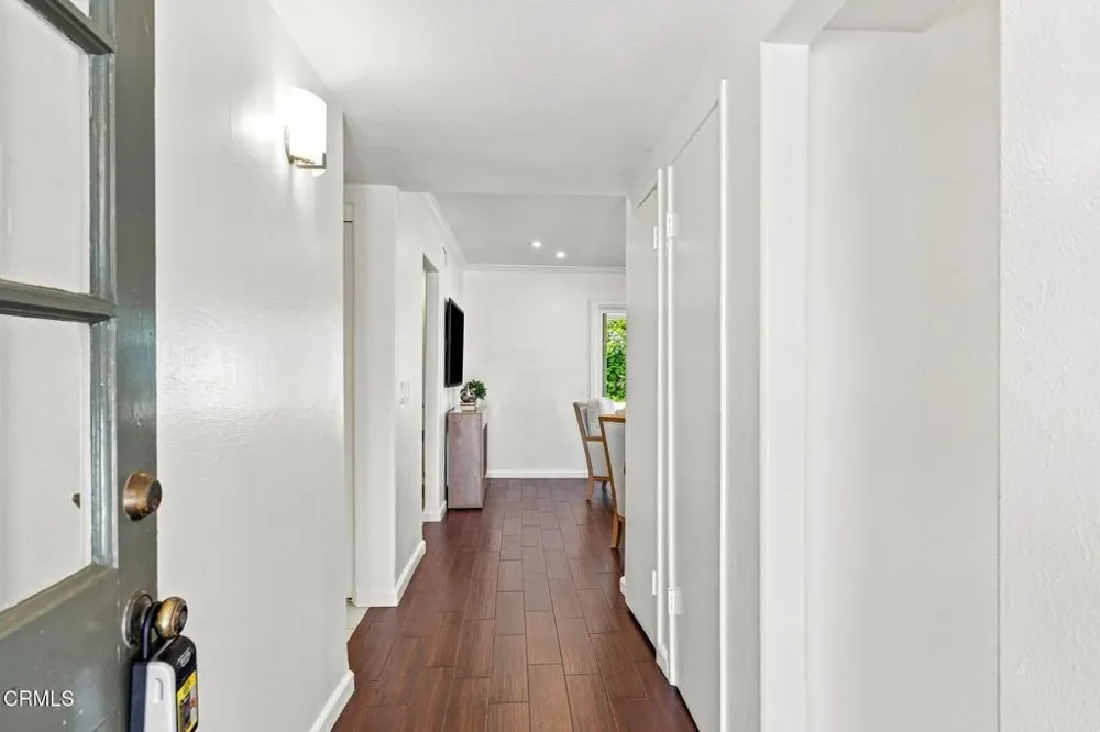 385 Hayes Avenue Ventura, CA 93003