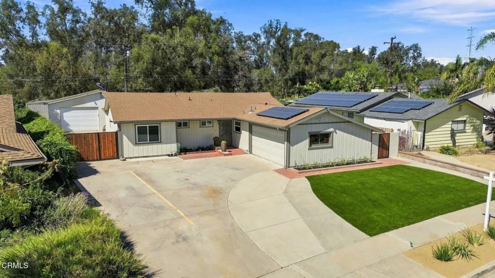 385 Hayes Avenue Ventura, CA 93003