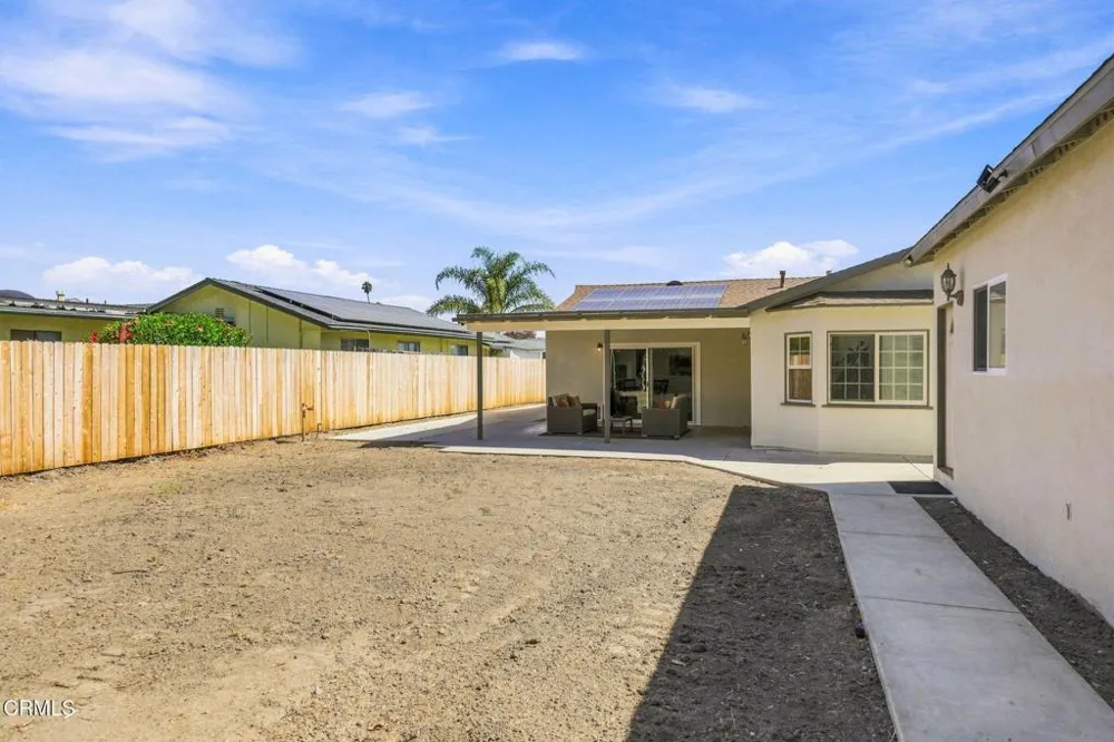 385 Hayes Avenue Ventura, CA 93003