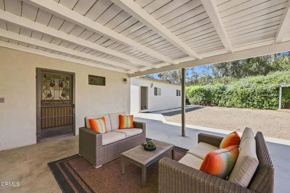 385 Hayes Avenue Ventura, CA 93003