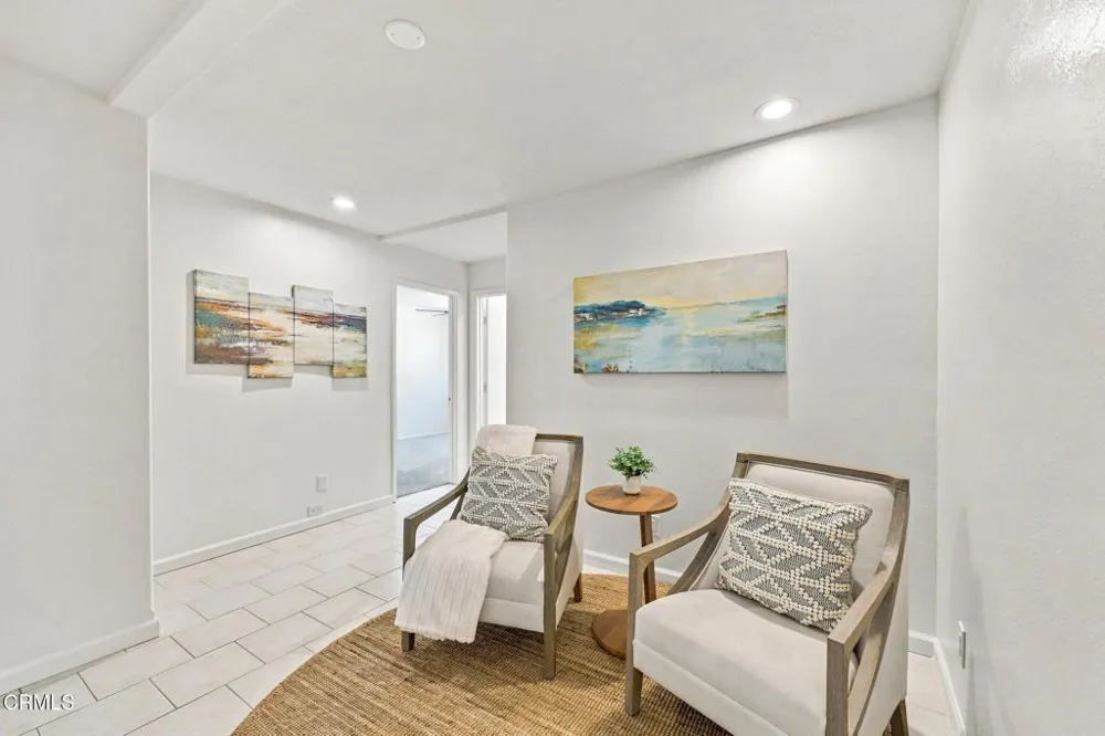 385 Hayes Avenue Ventura, CA 93003