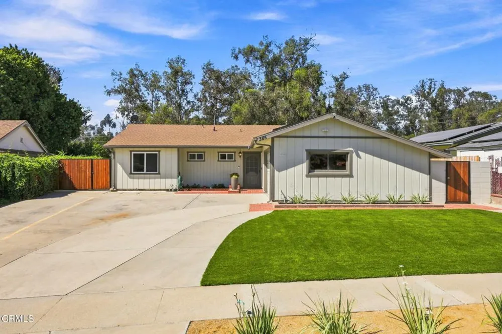 385 Hayes Avenue Ventura, CA 93003