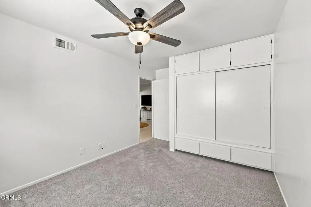 385 Hayes Avenue Ventura, CA 93003