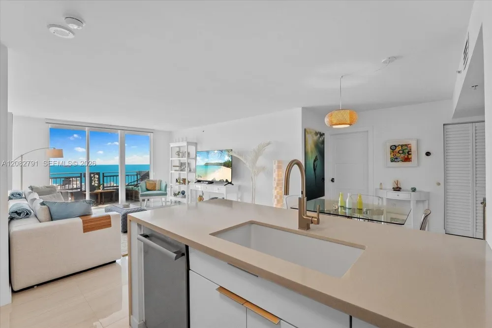 90 Alton Rd #2703 Miami Beach, FL 33139