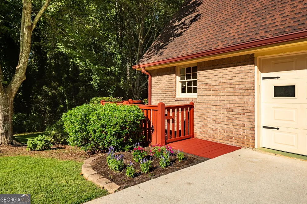 1126 Timothy TER Tucker, GA 30084