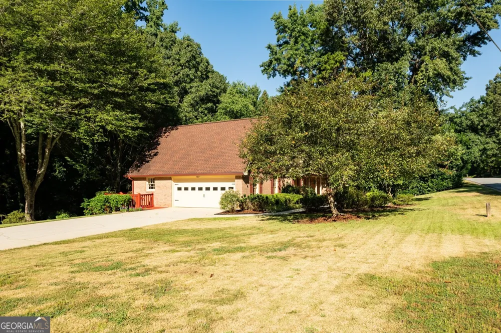1126 Timothy TER Tucker, GA 30084
