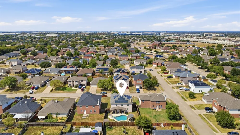 2119 Edgewood Drive Grand Prairie, TX 75052