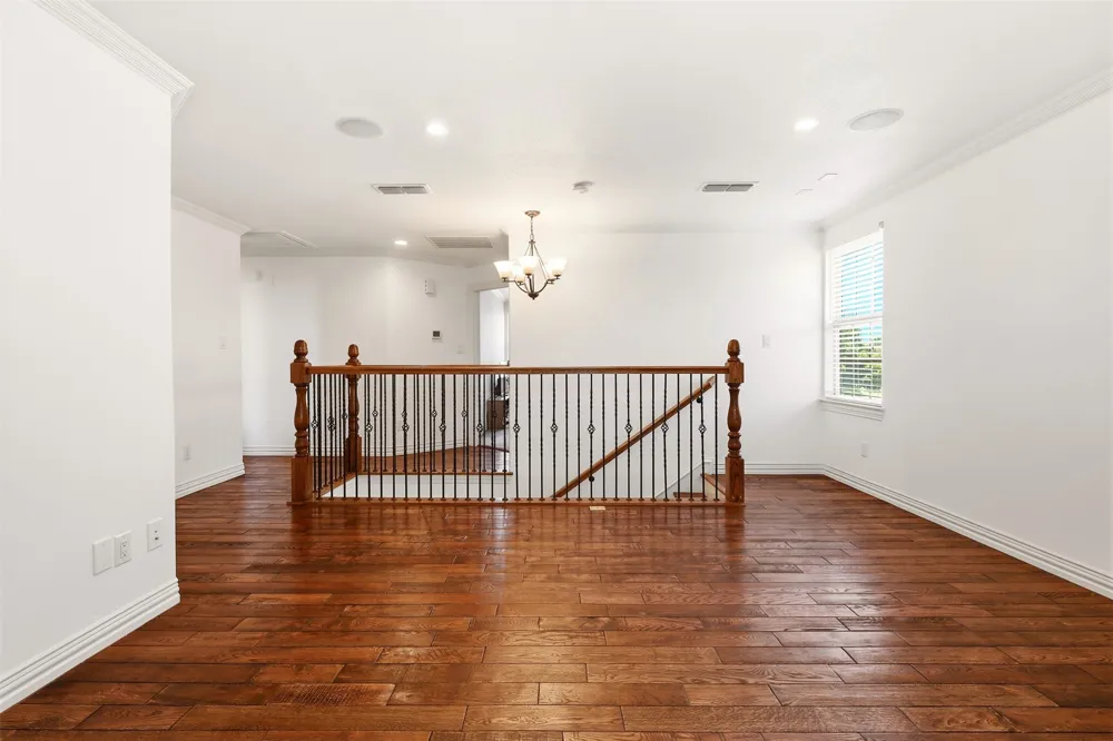 2119 Edgewood Drive Grand Prairie, TX 75052
