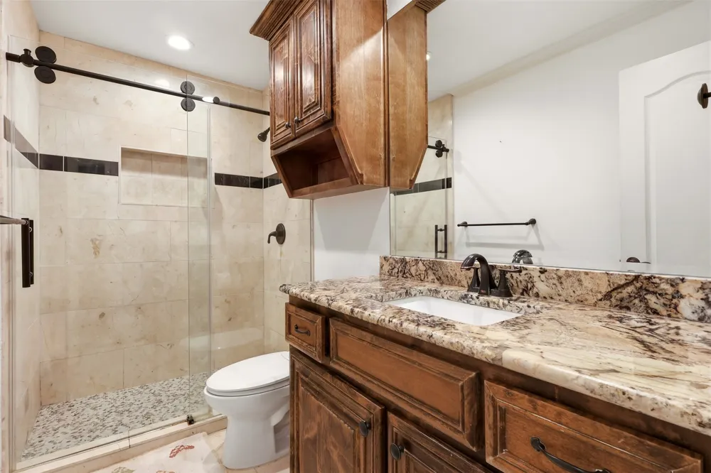 2119 Edgewood Drive Grand Prairie, TX 75052