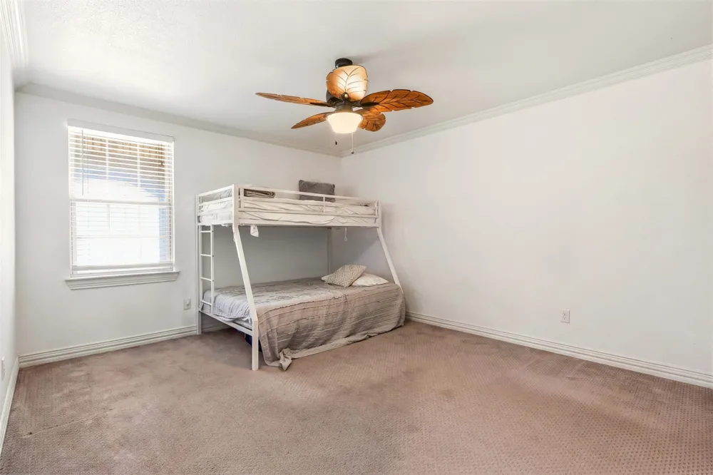 2119 Edgewood Drive Grand Prairie, TX 75052