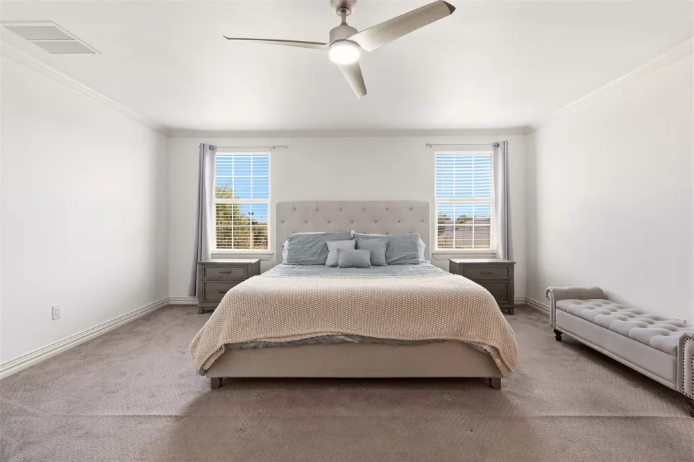 2119 Edgewood Drive Grand Prairie, TX 75052