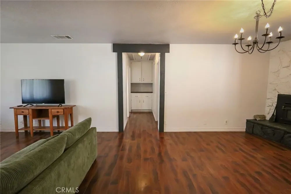 16248 Saint Timothy Apple Valley, CA 92307