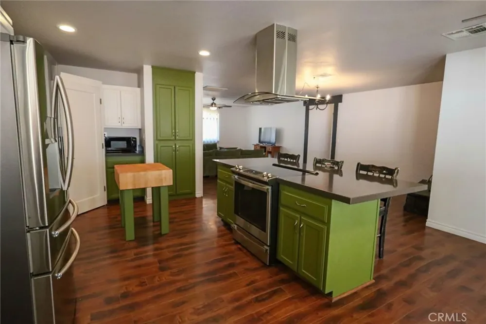 16248 Saint Timothy Apple Valley, CA 92307