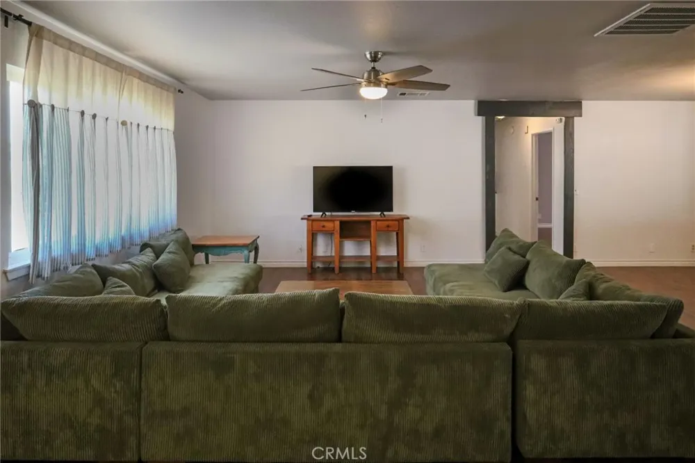 16248 Saint Timothy Apple Valley, CA 92307