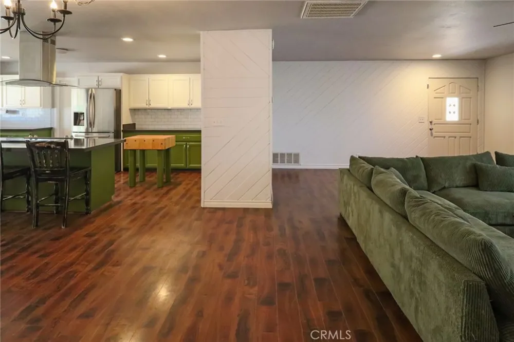 16248 Saint Timothy Apple Valley, CA 92307