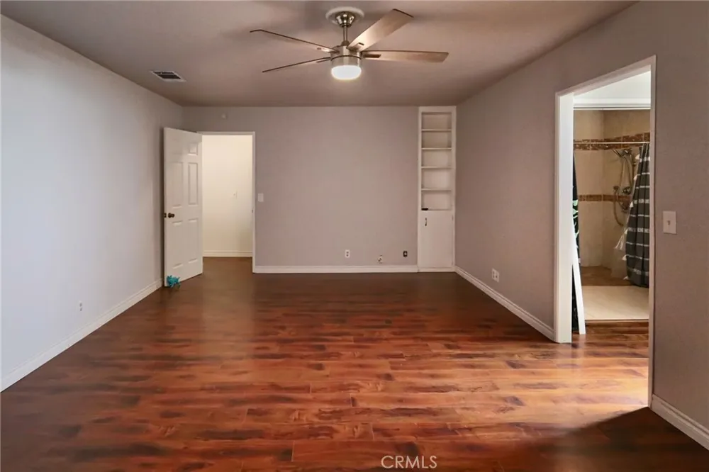 16248 Saint Timothy Apple Valley, CA 92307