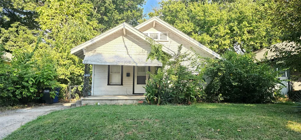 1135 S Quaker Avenue Tulsa, OK 74120