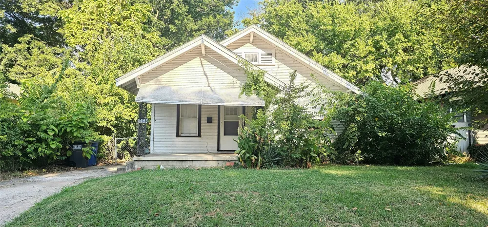 1135 S Quaker Avenue Tulsa, OK 74120