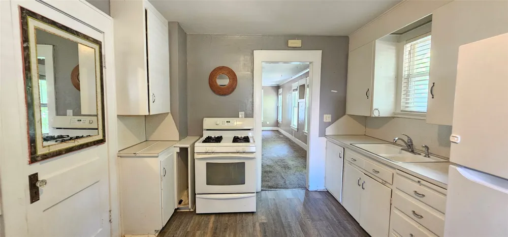 1135 S Quaker Avenue Tulsa, OK 74120
