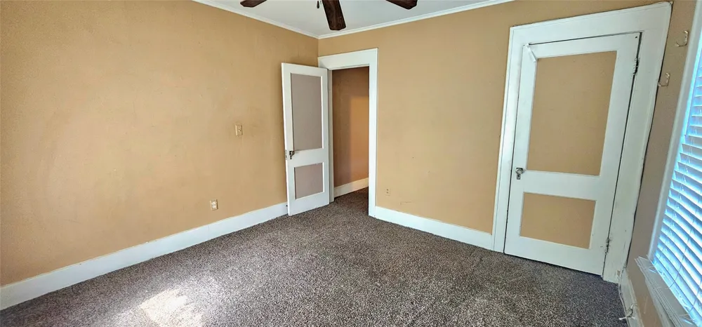 1135 S Quaker Avenue Tulsa, OK 74120