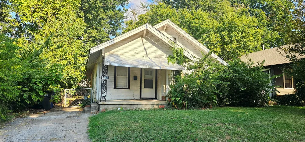 1135 S Quaker Avenue Tulsa, OK 74120