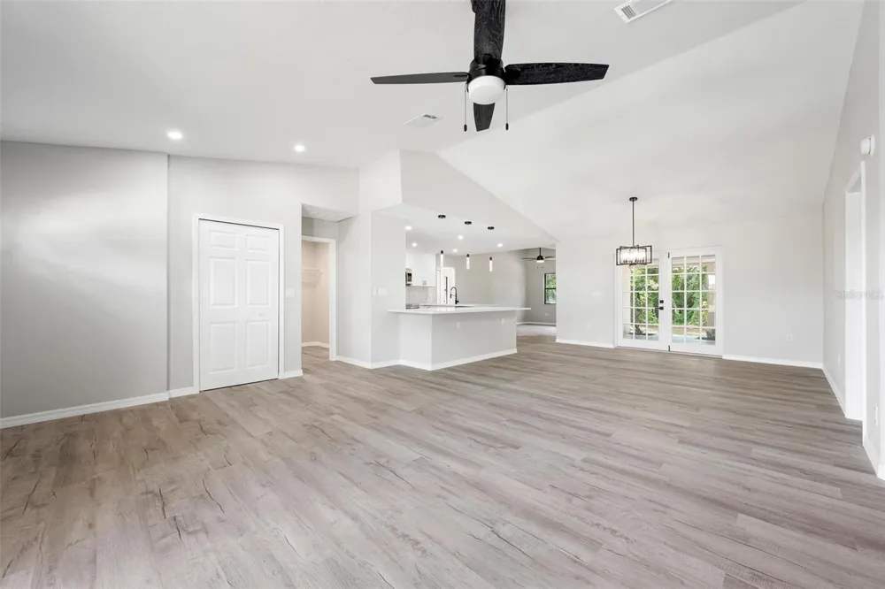 172 SHADY PINE LANE Nokomis, FL 34275