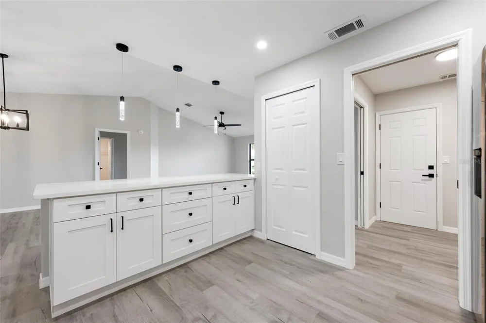 172 SHADY PINE LANE Nokomis, FL 34275