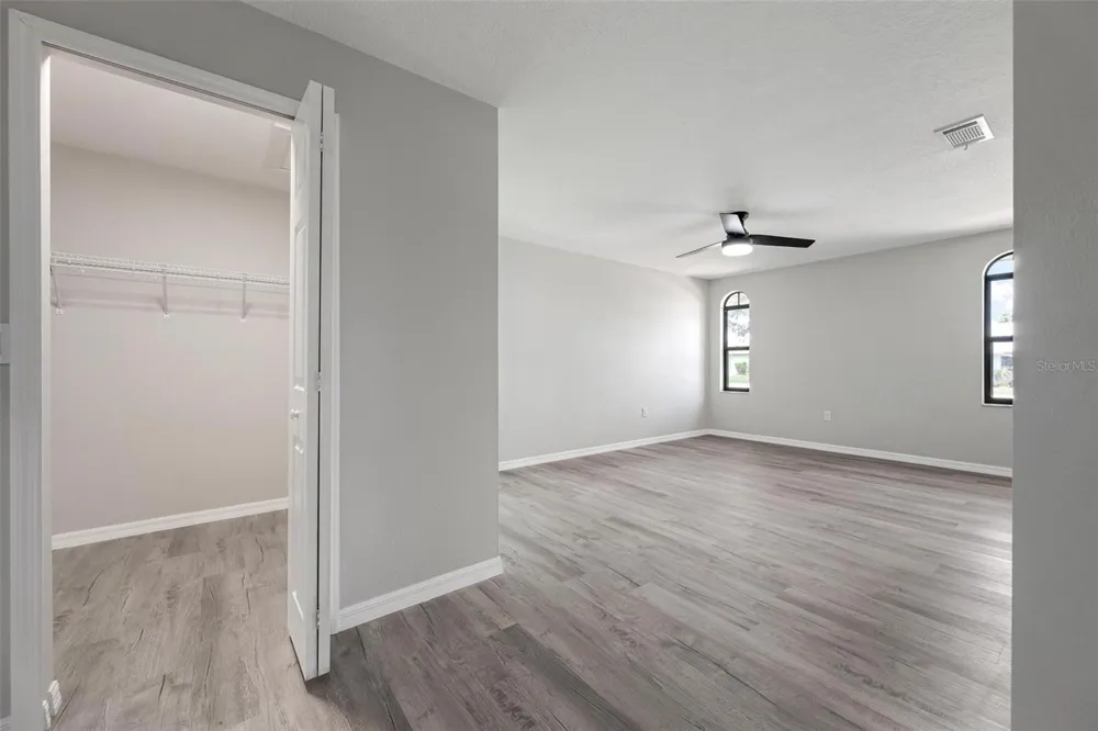 172 SHADY PINE LANE Nokomis, FL 34275