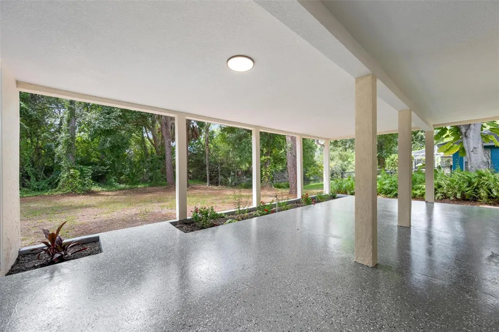 172 SHADY PINE LANE Nokomis, FL 34275