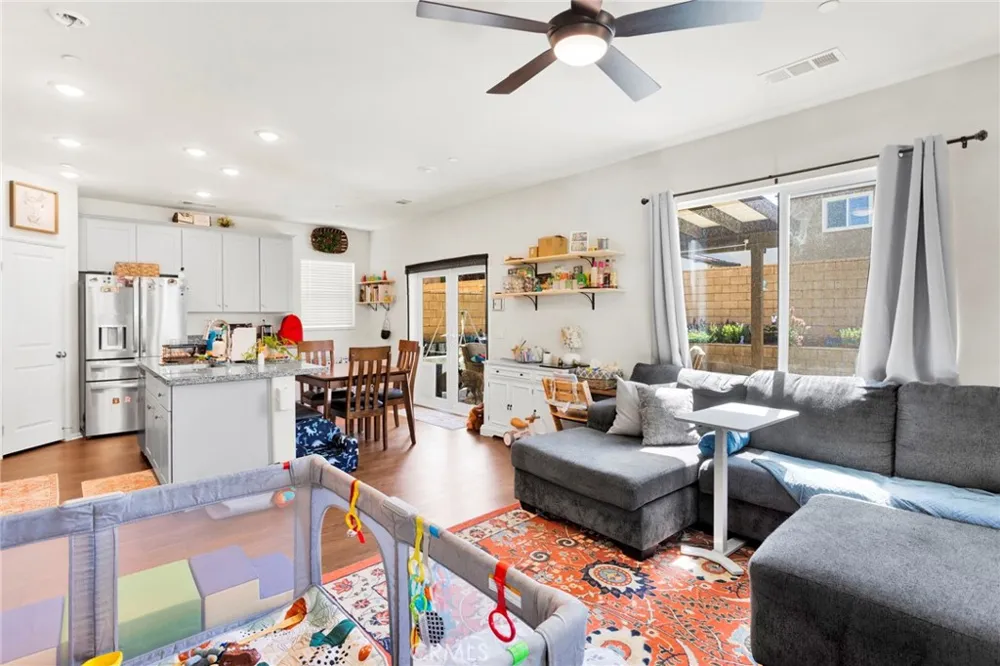 12906 Echo Valley Victorville, CA 92392