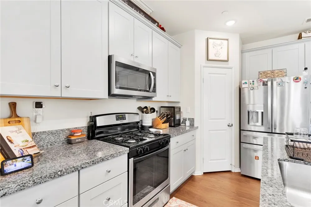 12906 Echo Valley Victorville, CA 92392