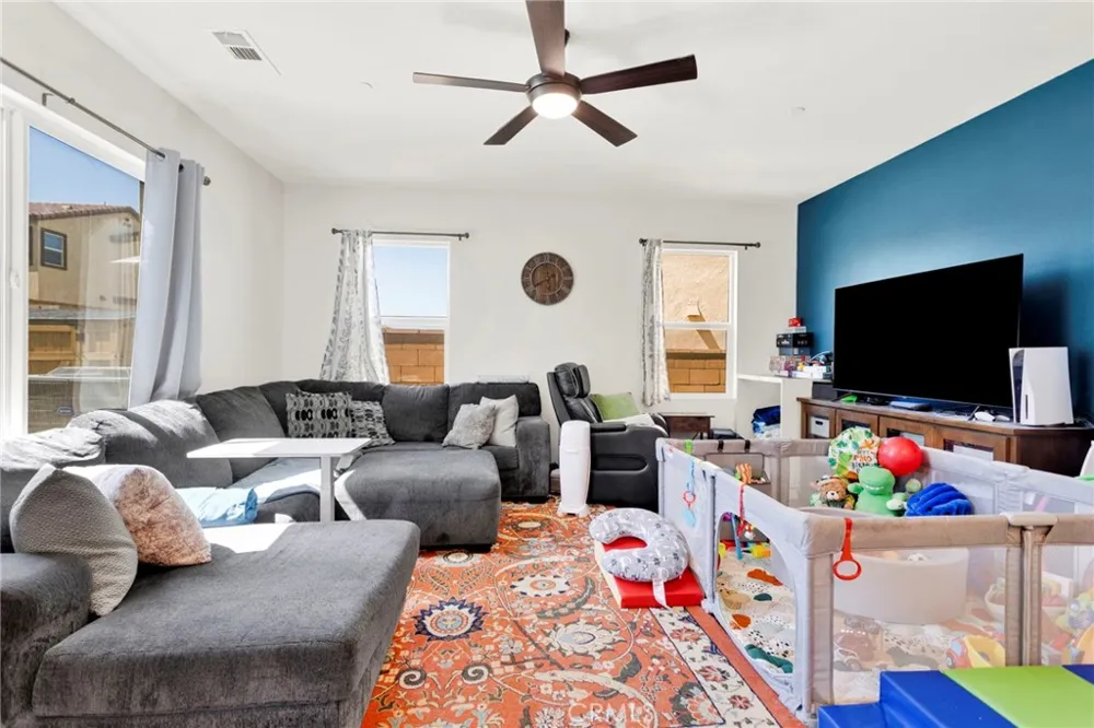12906 Echo Valley Victorville, CA 92392