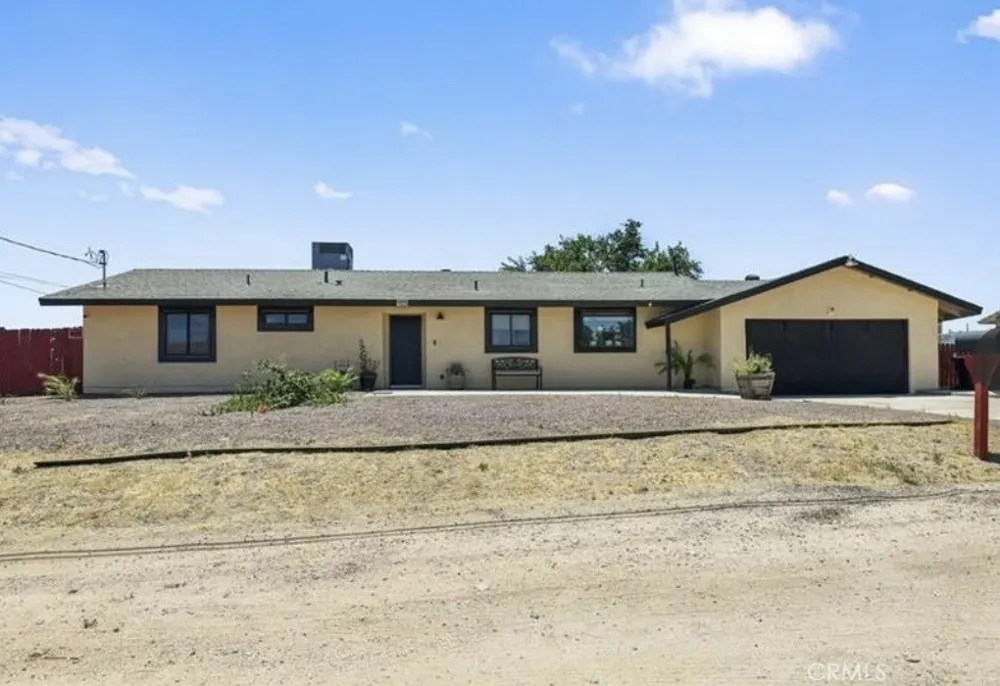 15629 Pamela Victorville, CA 92394