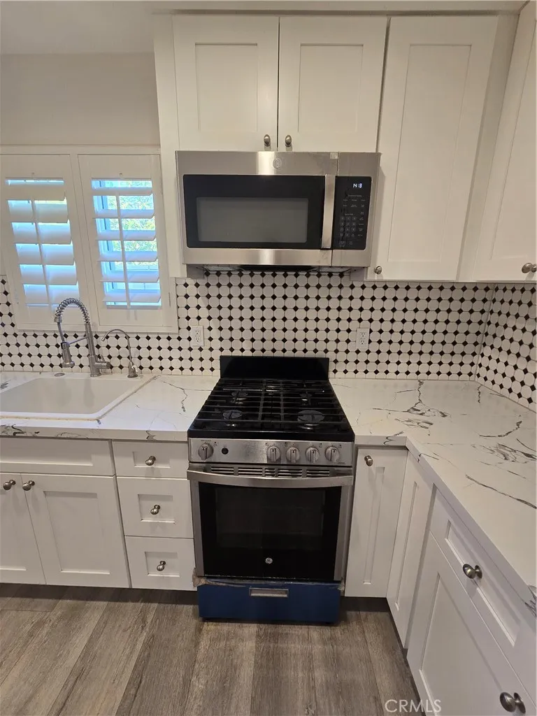 18546 Elkwood Street Reseda, CA 91335